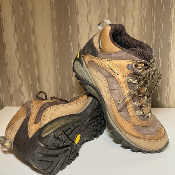 Merrell Shoes - Merrell Siren Women's 8 Waterproof Mid Hiking Boots Brown Vibram J16038